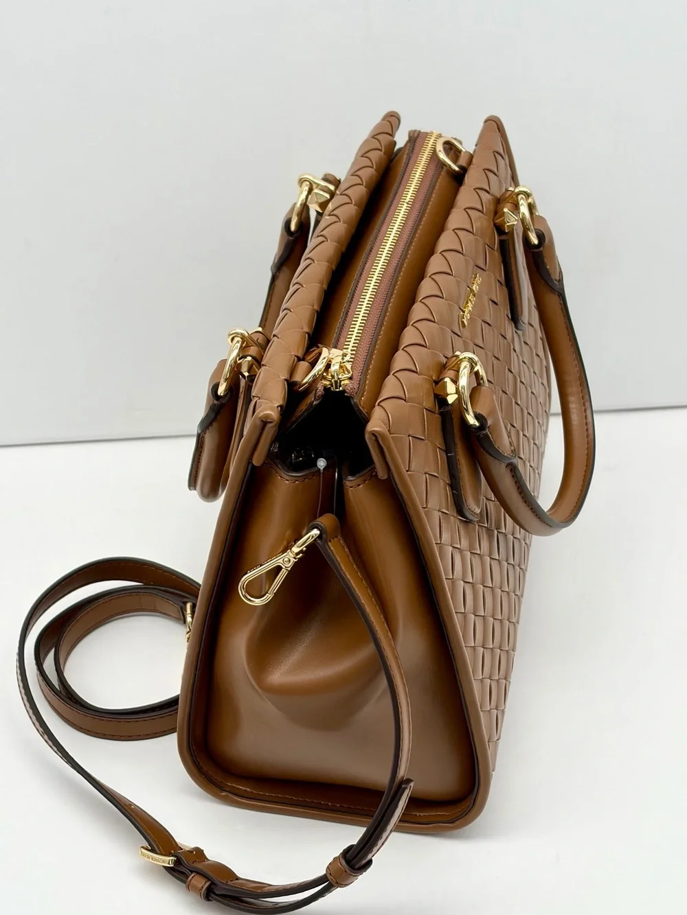 MICHAEL KORS Marilyn Medium Woven Satchel Crossbody Luggage